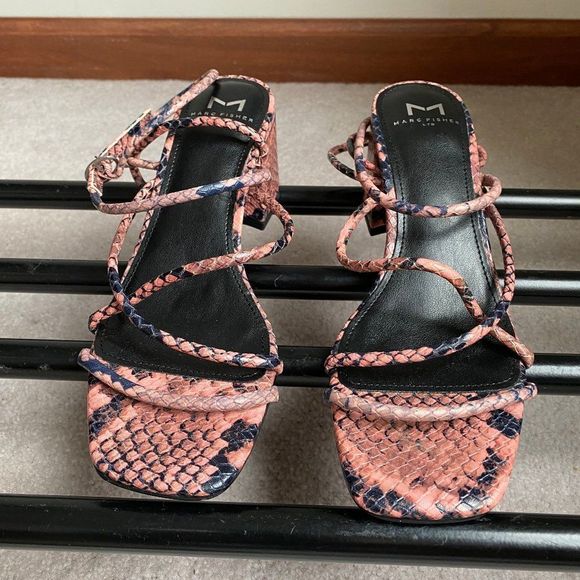 MARC FISHER Women Nakita Leather Sandals - NEW NWOB - Picture 2 of 9